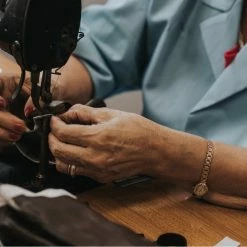 Fratelli Orsini Women's Gloves Francesca (black) - Lambskin Leather Gloves With White Fur Lining